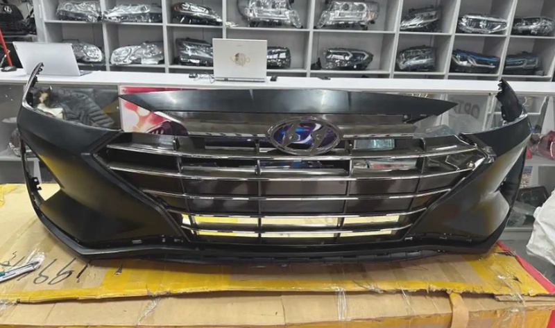 Передний бампер на Hyundai Elantra 2019-2022